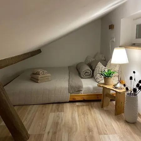 Garden House Apartman *